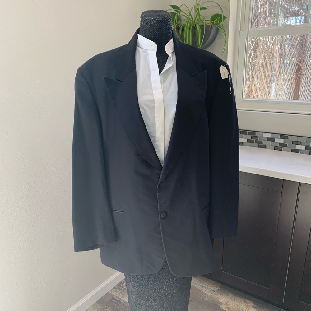 Men’s tuxedo/formal wear jackets- rental stock